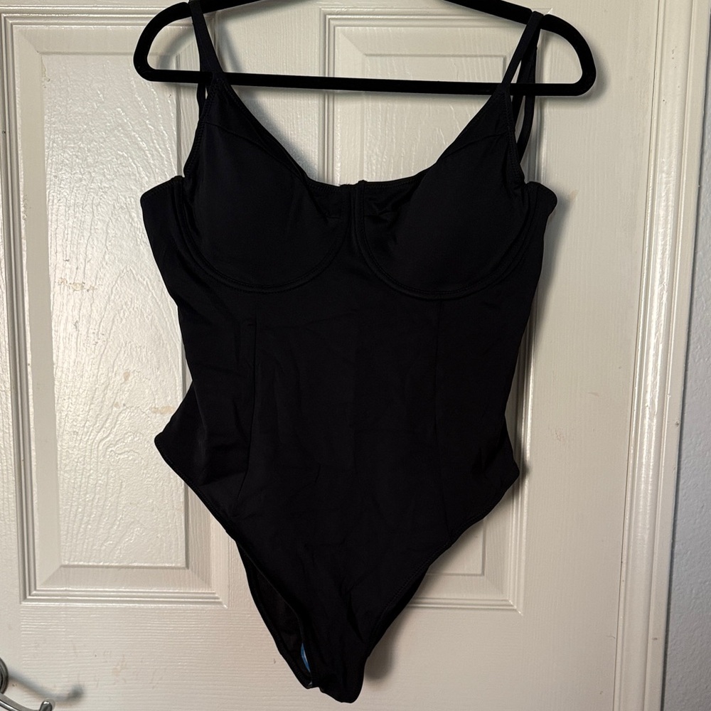 Good American Classic Black Apparel